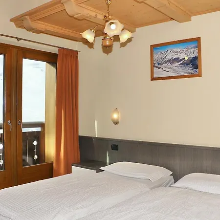 Lägenhet Casa Peri