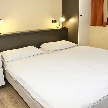 Casa Peri Apartment